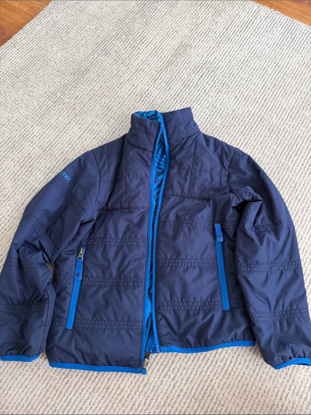 Marmot boy’s size small Navy Blue reversibleQuilted Jacket with Bright Blue Trim